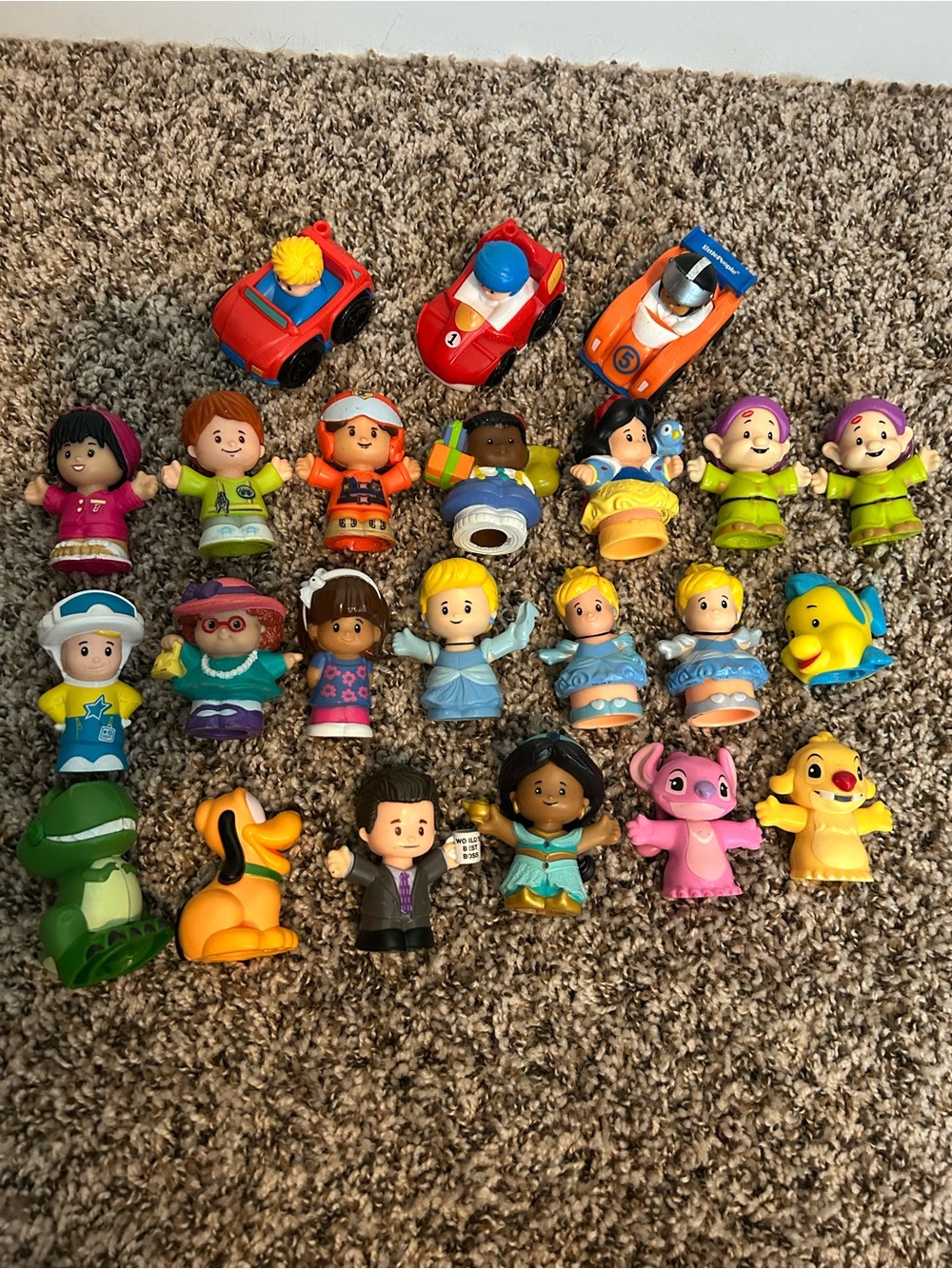 Assorted Fisher-Price Little People - 23 pieces